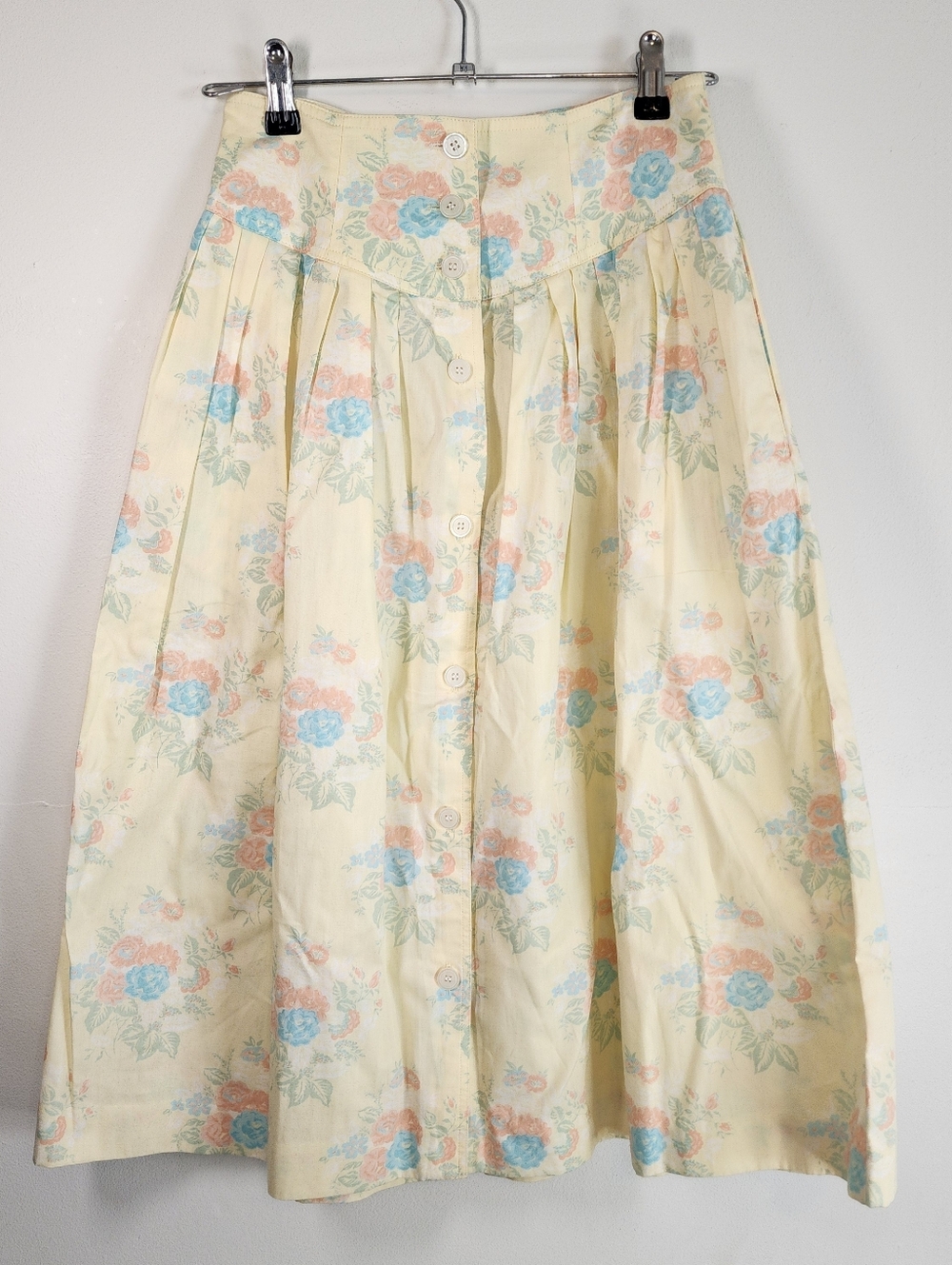 New Deadstock Vintage CHAUS Size 4P Petite Womens Skirt Yellow Floral Buttons